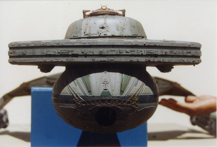Klingon battle cruiser model